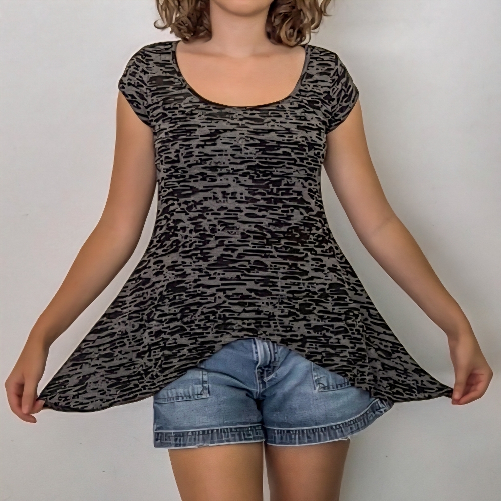 BONGO Lightweight Top Short Sleeve Womens Medium Bella Swan Style Twilight 2010